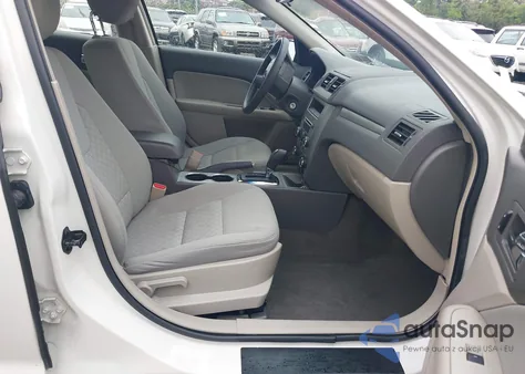 2012 Ford Fusion S из США, поврежденный, VIN 3FAHP0GA2CR275263